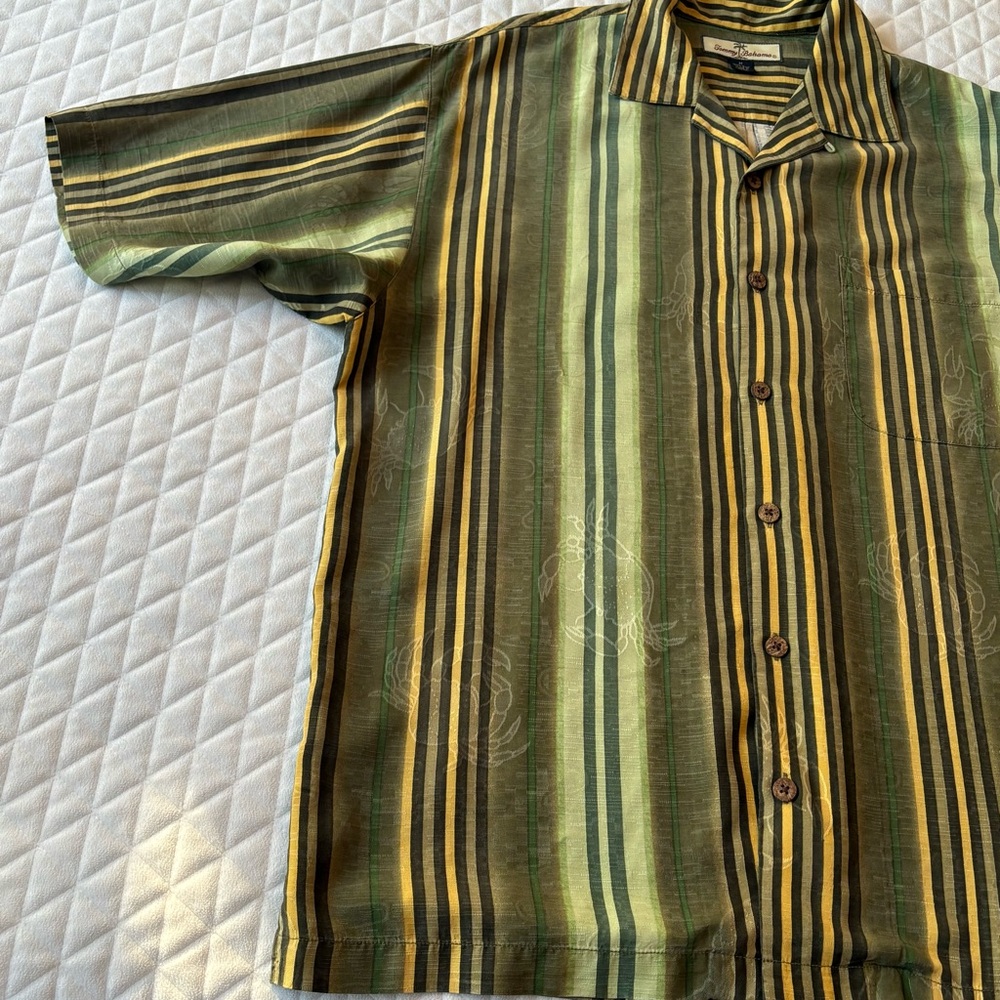 Tommy Bahama 100% Silk Men’s Shirt Sz M Striped Short Sleeve Crab Jacquard Print - Picture 4 of 14
